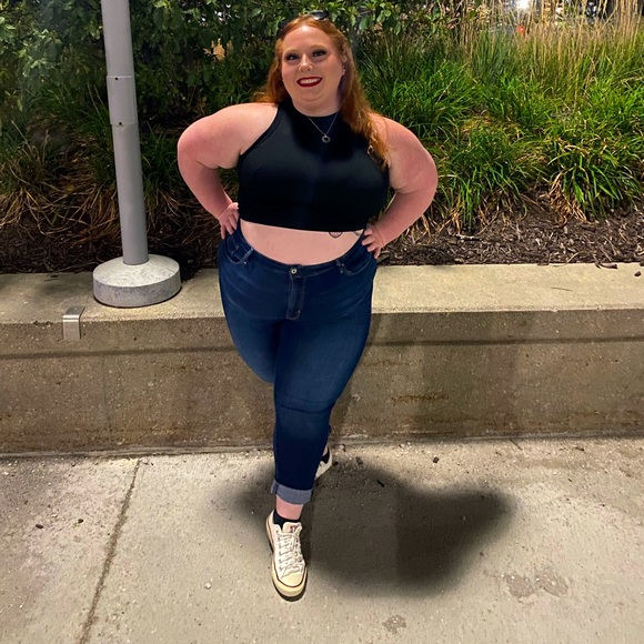 Meet your Posher, Kj - Picture 1 of 3